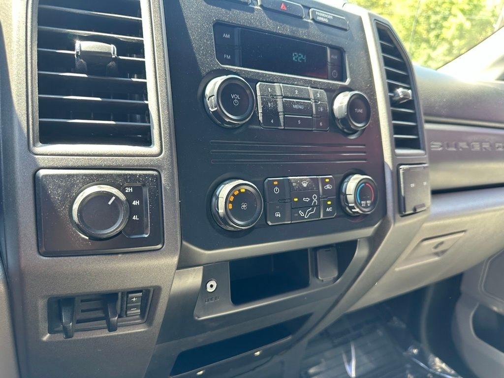 Ford Super Duty F-250 SRW King Ranch 4WD Crew Cab 8' Box 2019