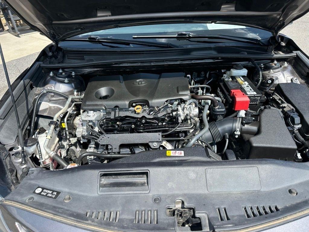 Toyota Camry SE Auto (Natl) 2021