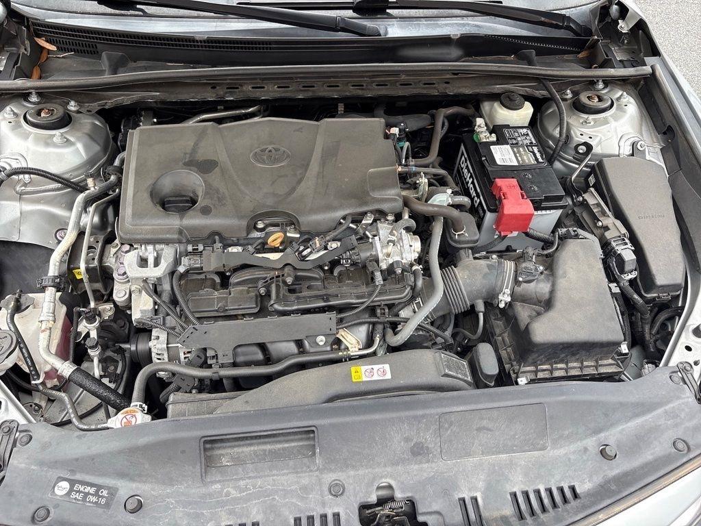 Toyota Camry SE Auto (Natl) 2021
