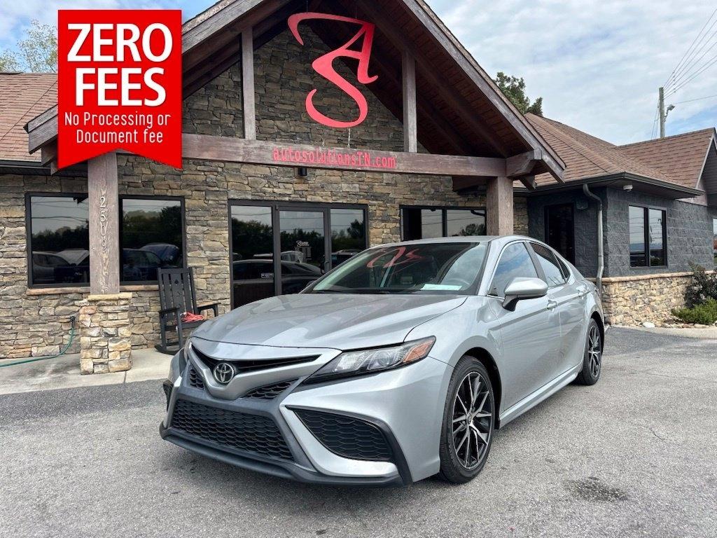 Toyota Camry SE Auto (Natl) 2021