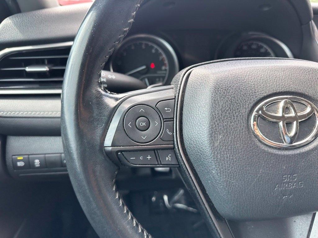 Toyota Camry SE Auto (Natl) 2021