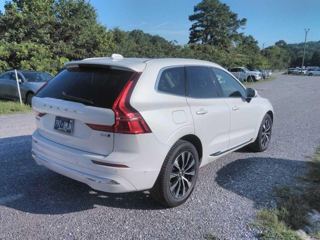 Volvo XC60 B5 AWD Plus Bright Theme 2023