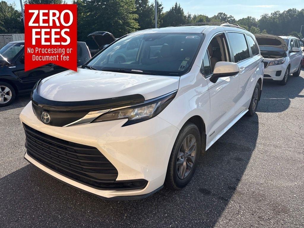 Toyota Sienna LE AWD 8-Passenger (Natl) 2021