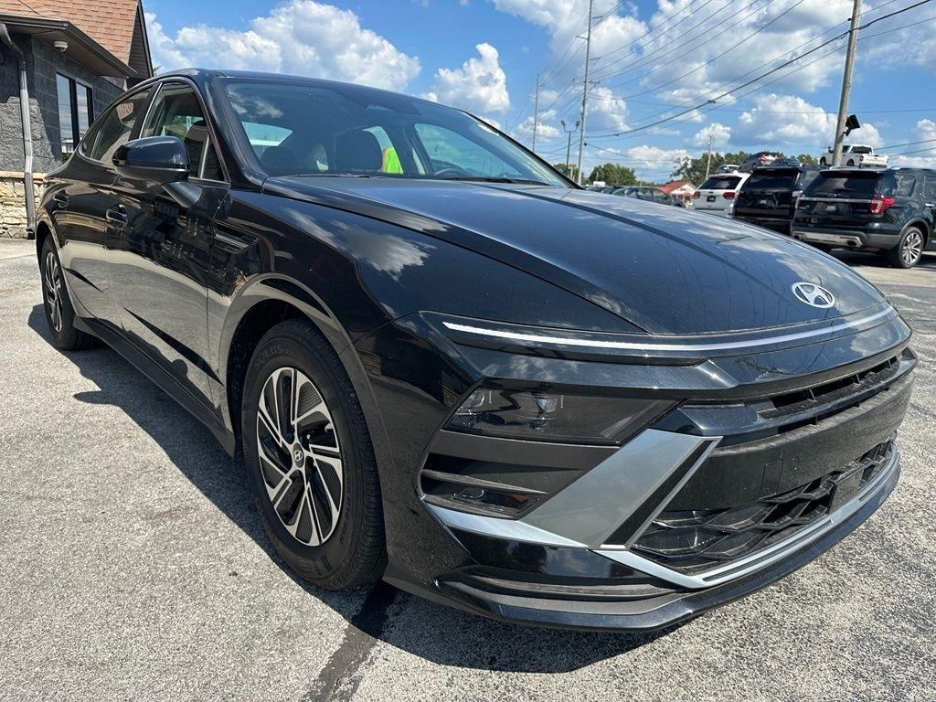 Hyundai Sonata Hybrid Blue FWD 2026