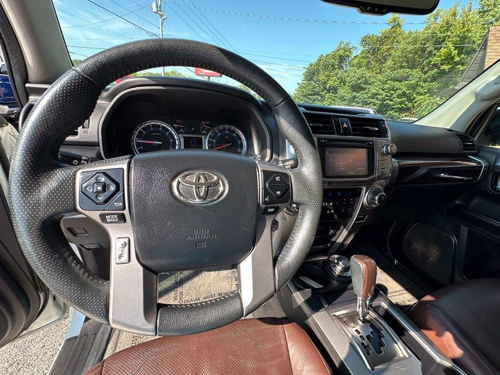 Toyota 4Runner TRD Off Road Premium 4WD (Natl) 2017