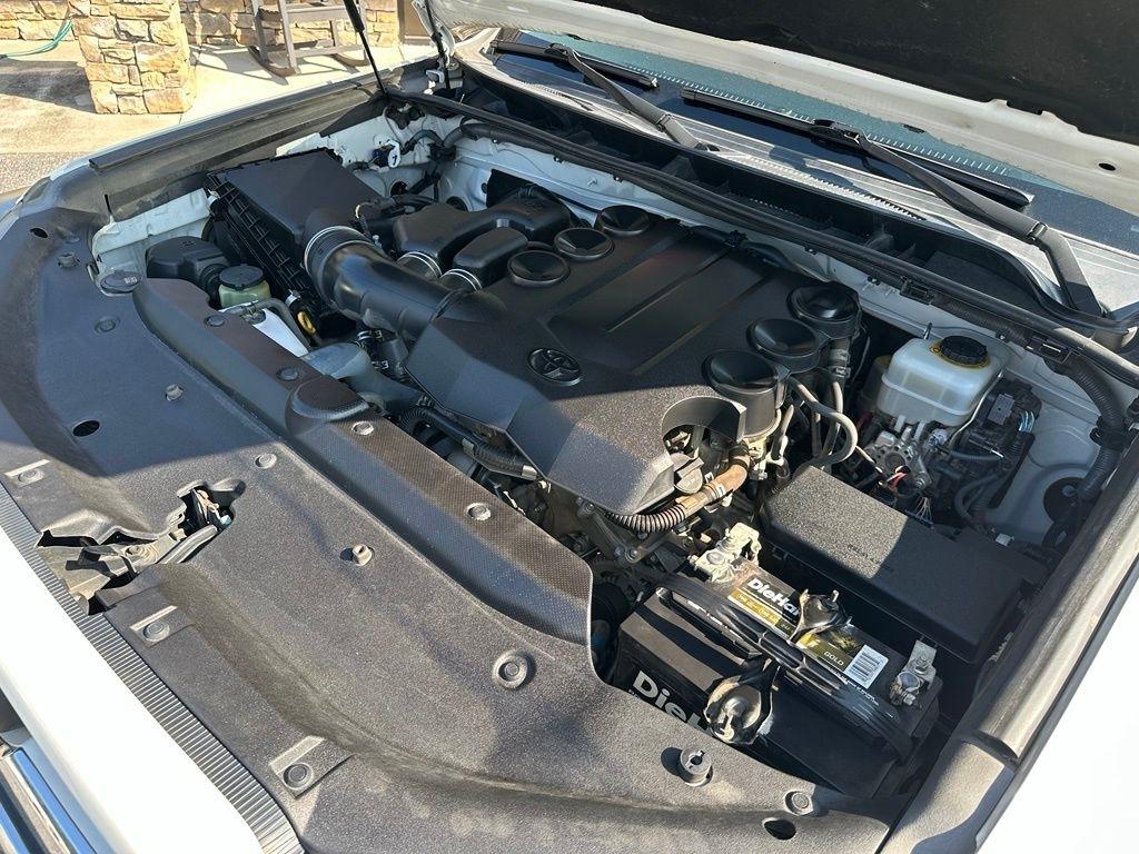 Toyota 4Runner TRD Off Road Premium 4WD (Natl) 2017