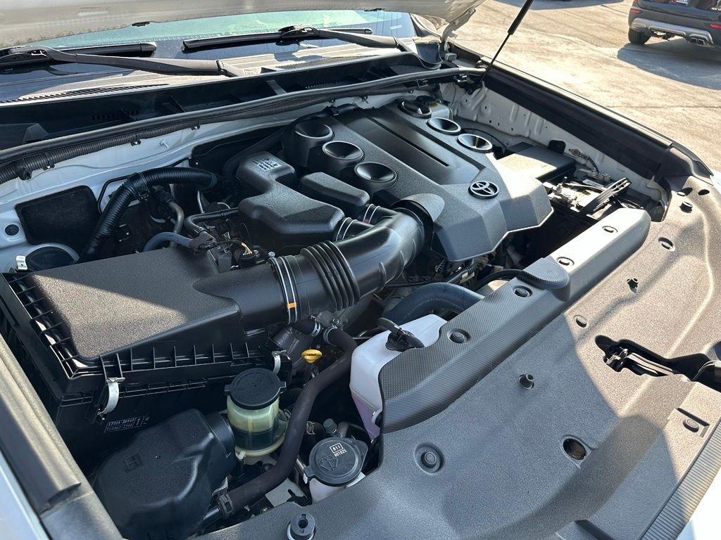 Toyota 4Runner TRD Off Road Premium 4WD (Natl) 2017