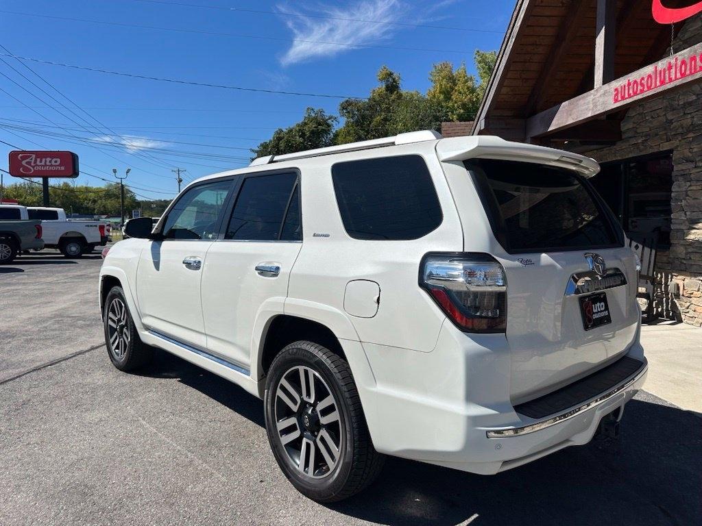 Toyota 4Runner TRD Off Road Premium 4WD (Natl) 2017