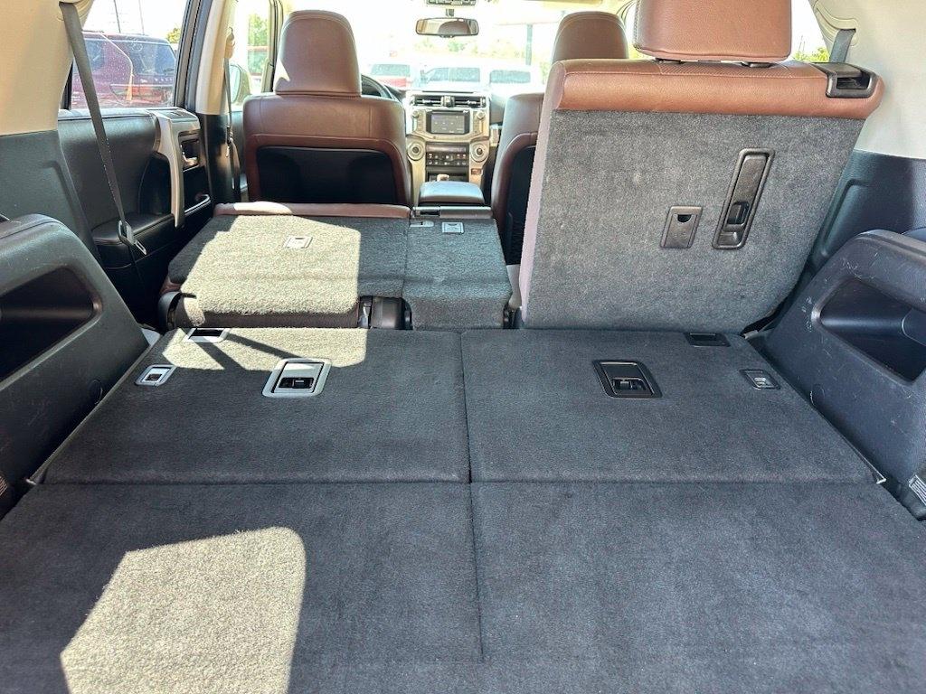 Toyota 4Runner TRD Off Road Premium 4WD (Natl) 2017