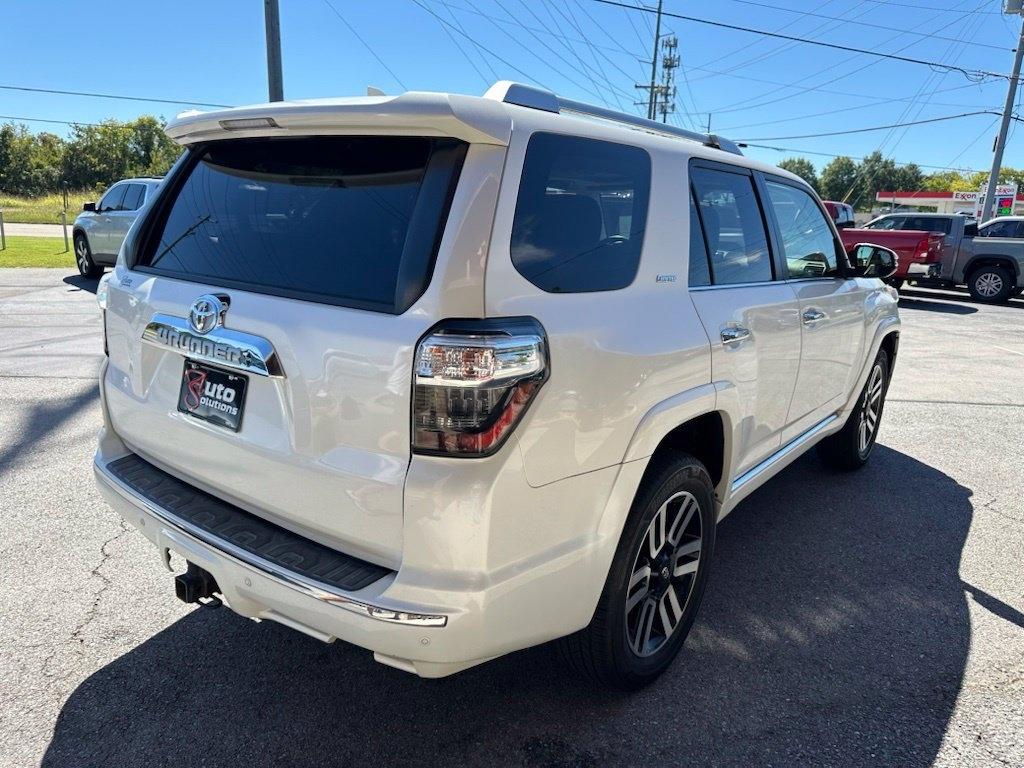 Toyota 4Runner TRD Off Road Premium 4WD (Natl) 2017