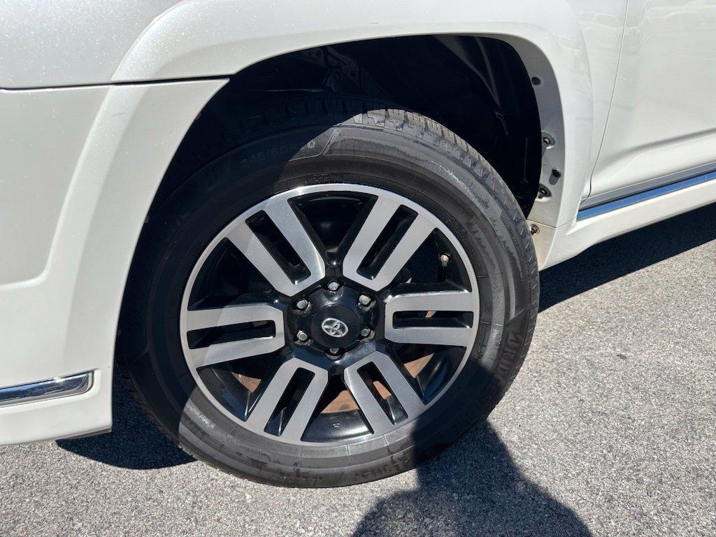 Toyota 4Runner TRD Off Road Premium 4WD (Natl) 2017