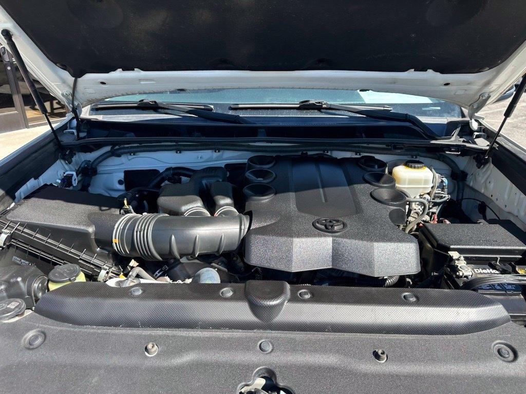 Toyota 4Runner TRD Off Road Premium 4WD (Natl) 2017
