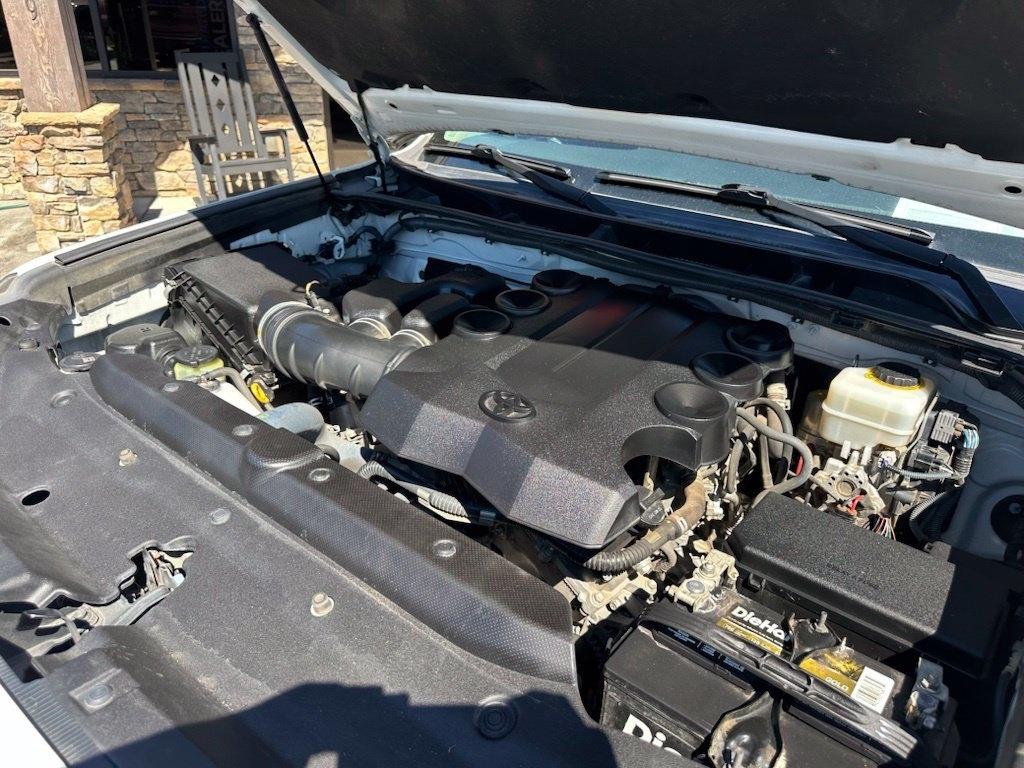Toyota 4Runner TRD Off Road Premium 4WD (Natl) 2017