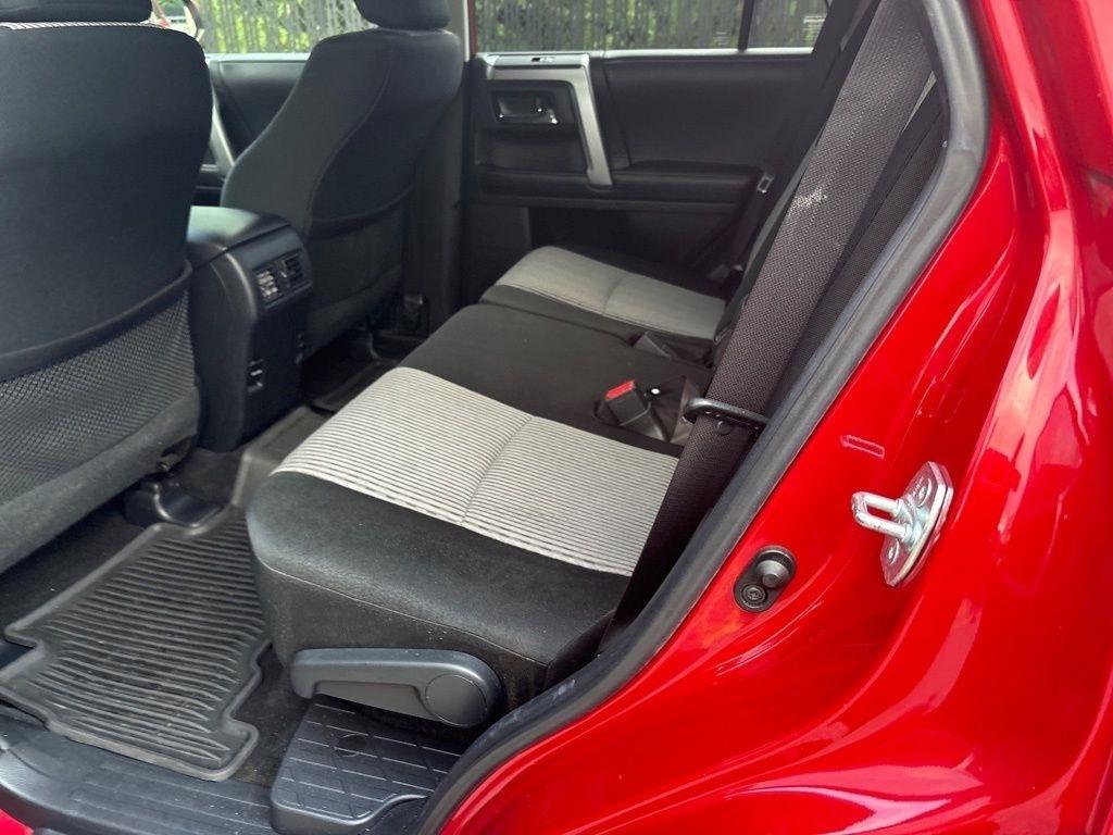 Toyota 4Runner TRD Off Road Premium 4WD (Natl) 2017