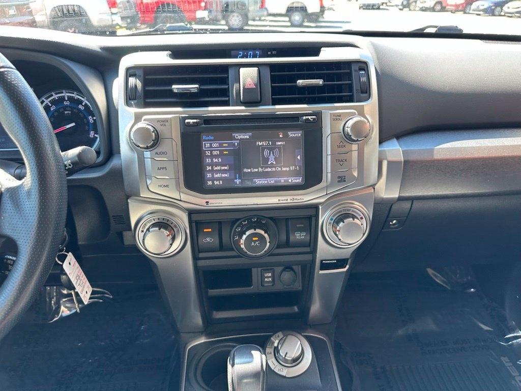 Toyota 4Runner TRD Off Road Premium 4WD (Natl) 2017