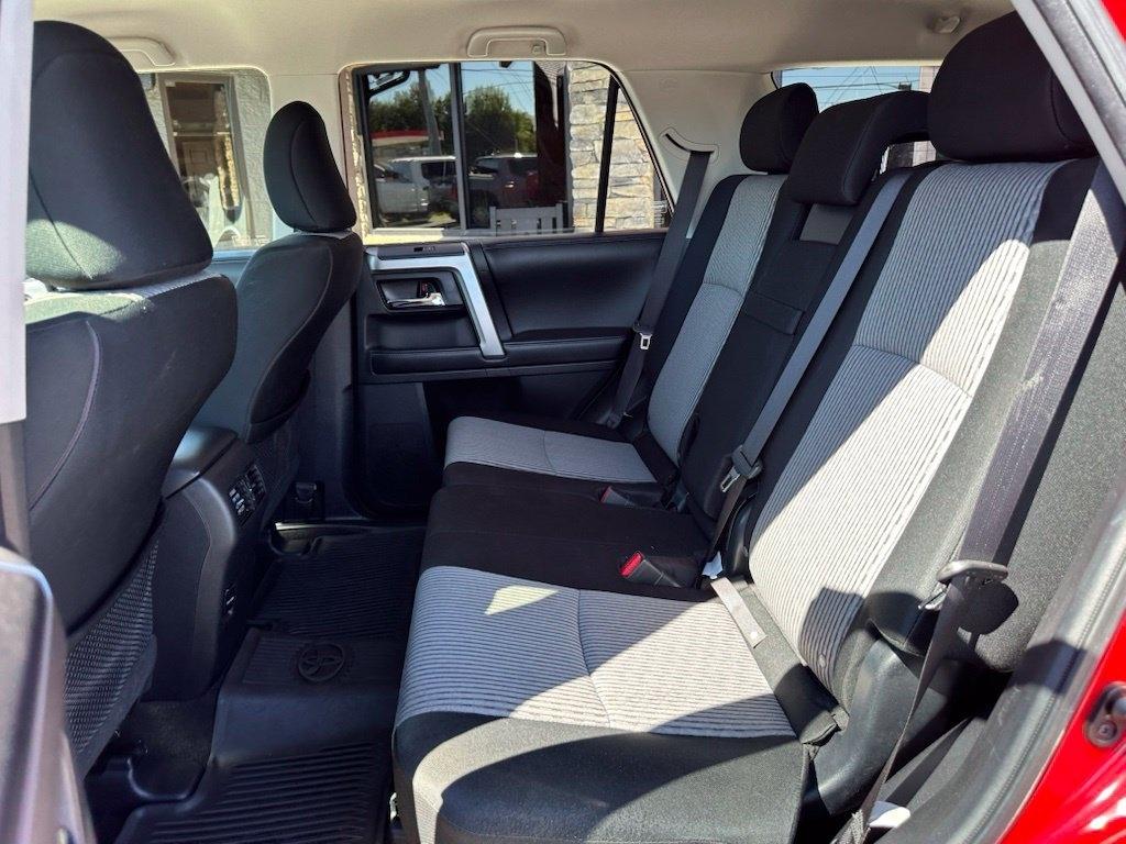Toyota 4Runner TRD Off Road Premium 4WD (Natl) 2017