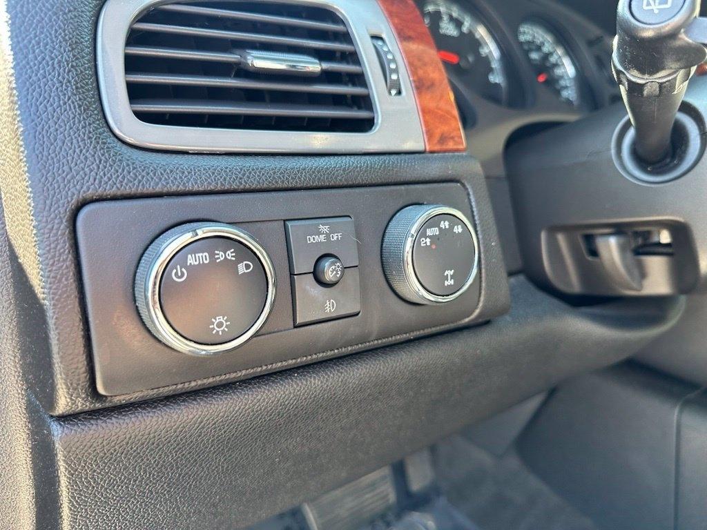 Chevrolet Tahoe 4WD 4dr 1500 LT w/2LT 2009