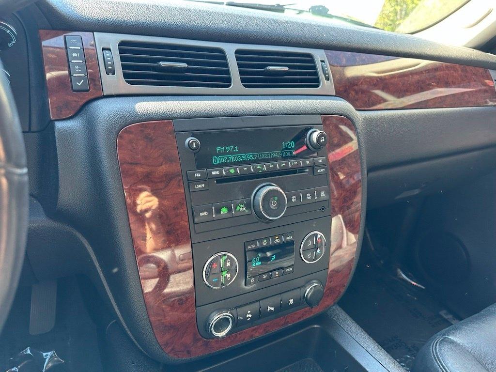 Chevrolet Tahoe 4WD 4dr 1500 LT w/2LT 2009