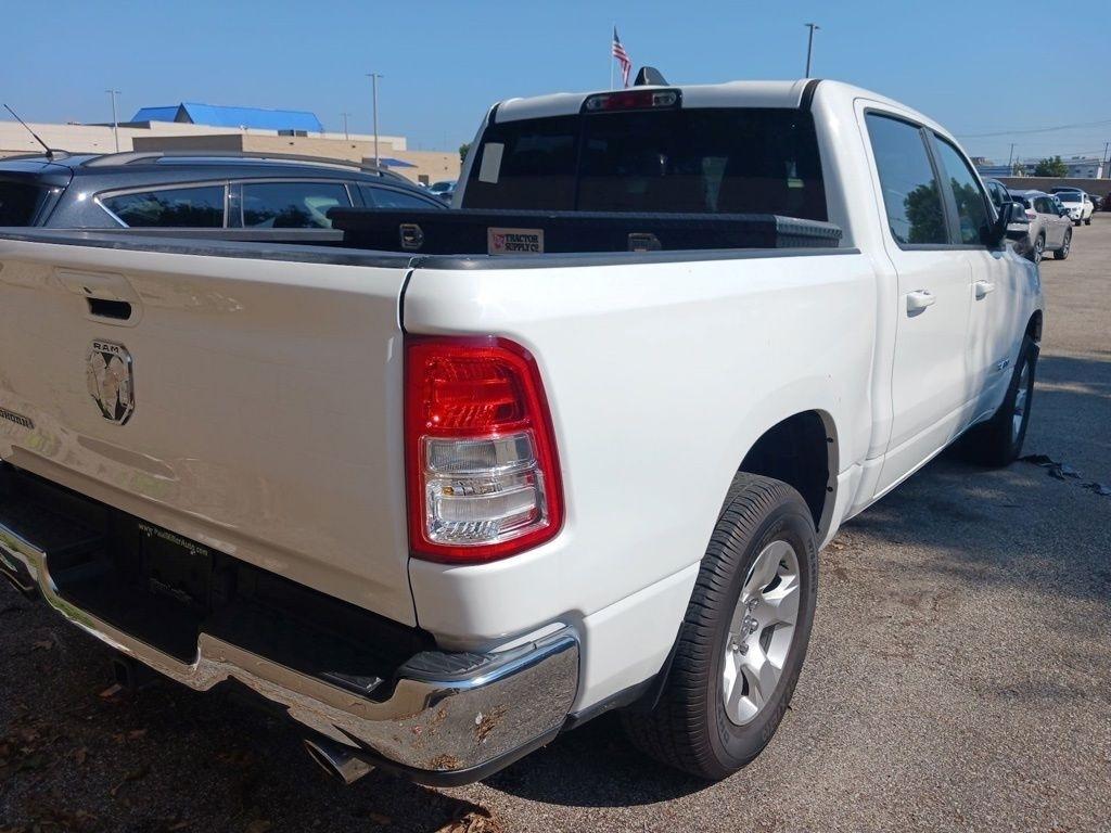 RAM 1500 Big Horn 4x4 Crew Cab 5'7" Box 2022