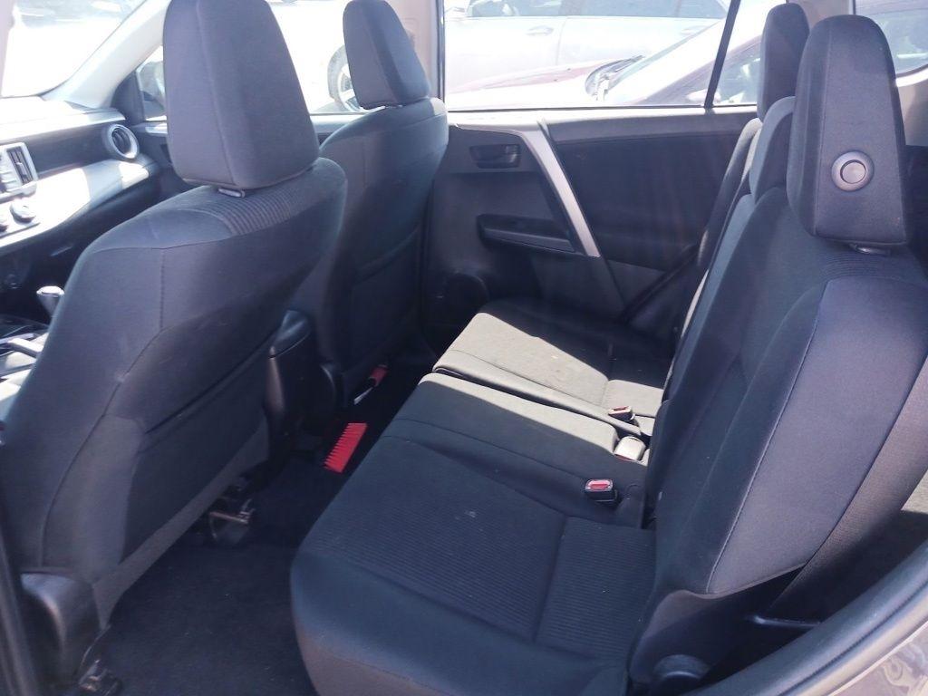 Toyota RAV4 AWD 4dr LE (Natl) 2016