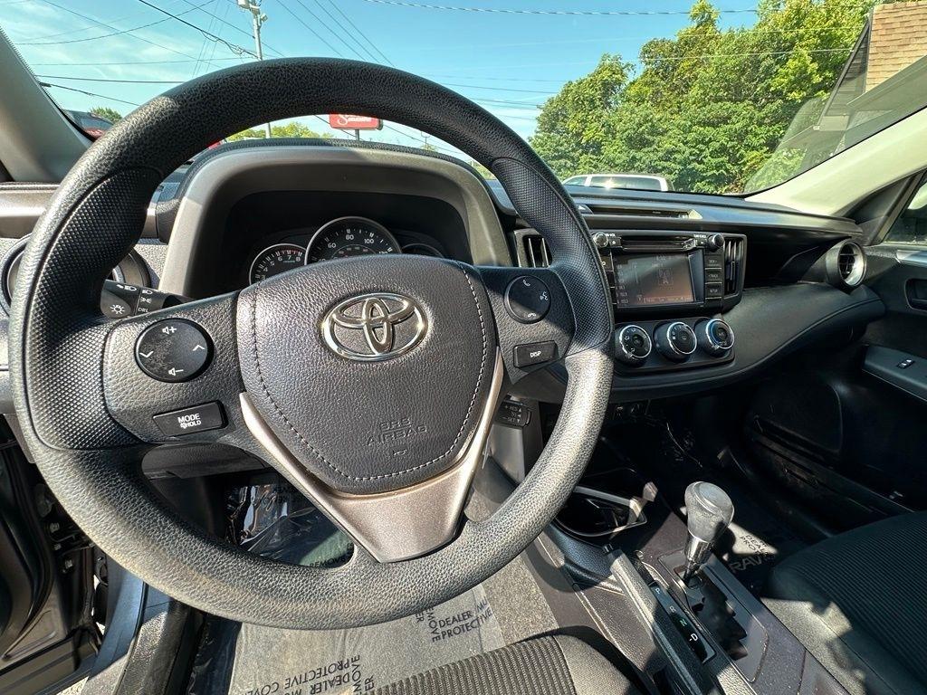 Toyota RAV4 AWD 4dr LE (Natl) 2016