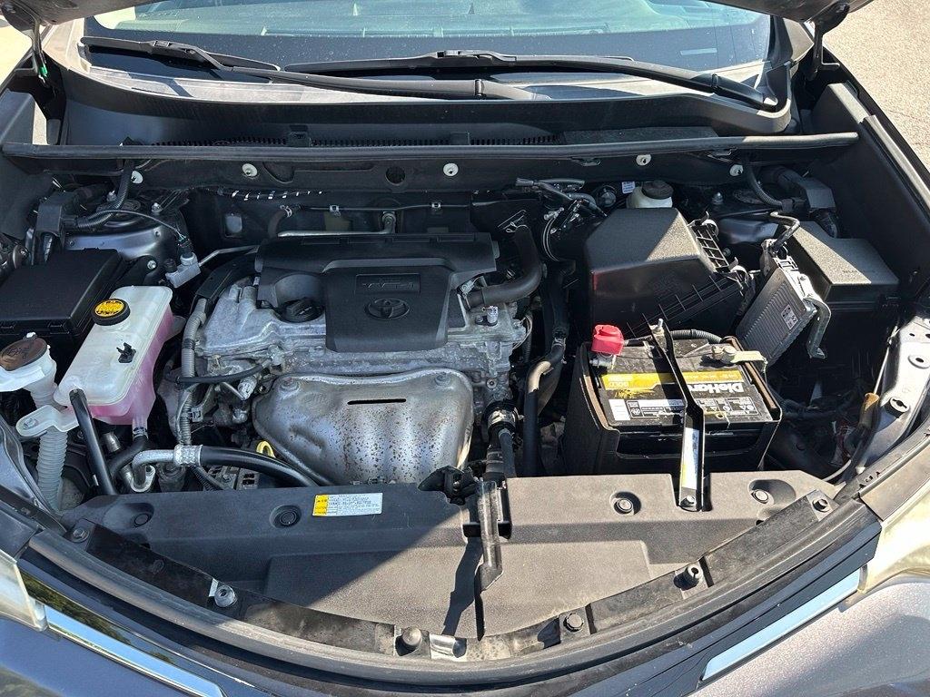 Toyota RAV4 AWD 4dr LE (Natl) 2016