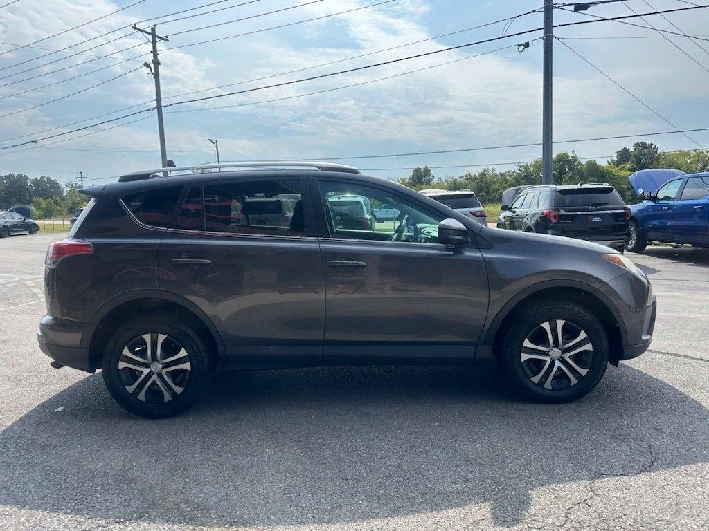 Toyota RAV4 AWD 4dr LE (Natl) 2016
