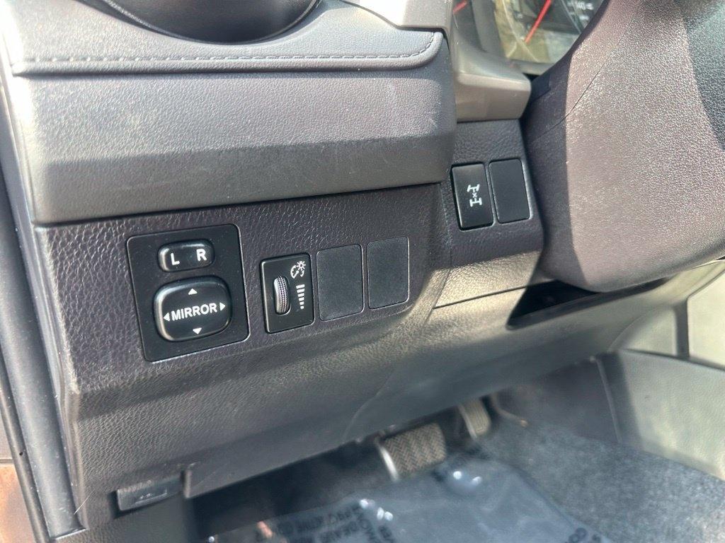 Toyota RAV4 AWD 4dr LE (Natl) 2016