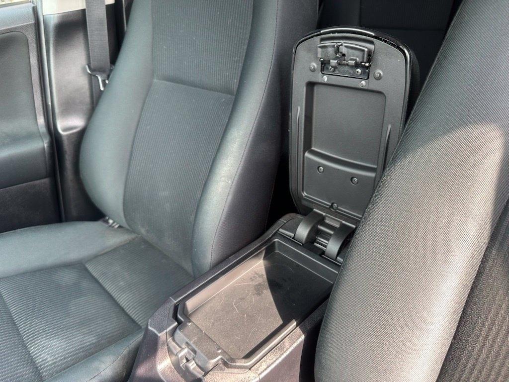 Toyota RAV4 AWD 4dr LE (Natl) 2016