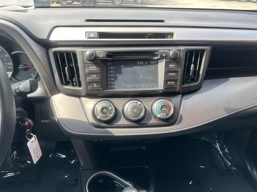 Toyota RAV4 AWD 4dr LE (Natl) 2016
