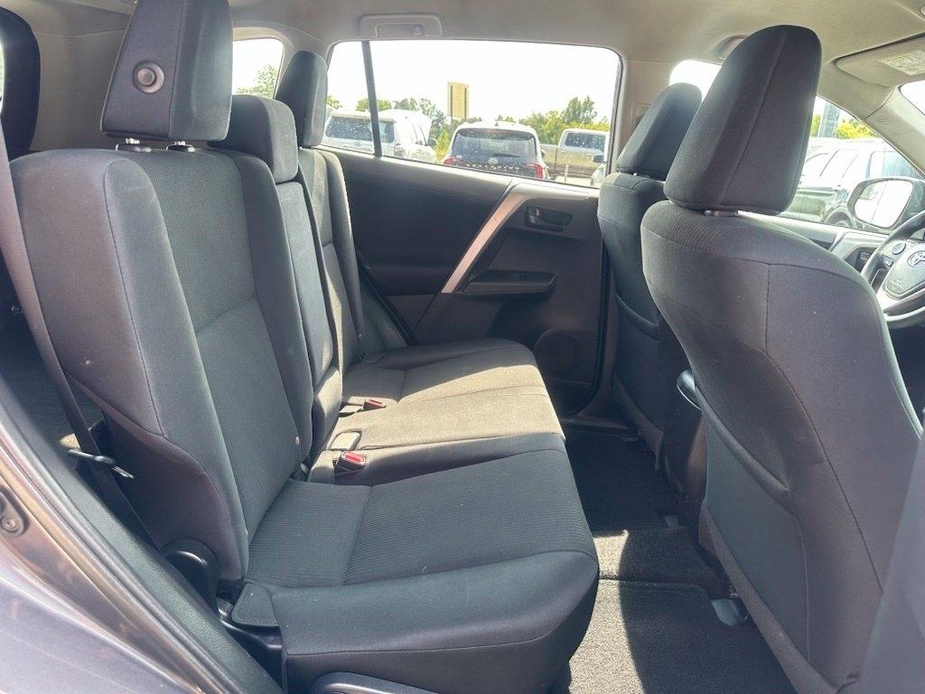Toyota RAV4 AWD 4dr LE (Natl) 2016