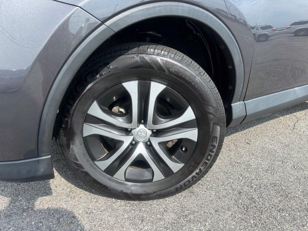 Toyota RAV4 AWD 4dr LE (Natl) 2016