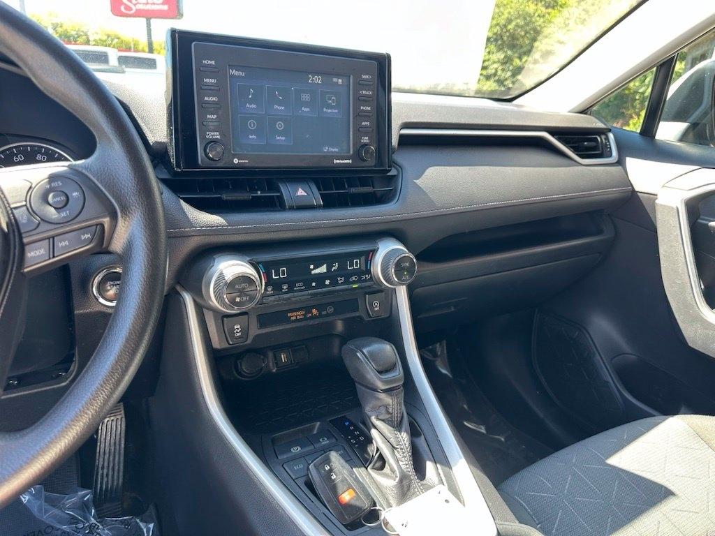 Toyota RAV4 XLE FWD (Natl) 2020