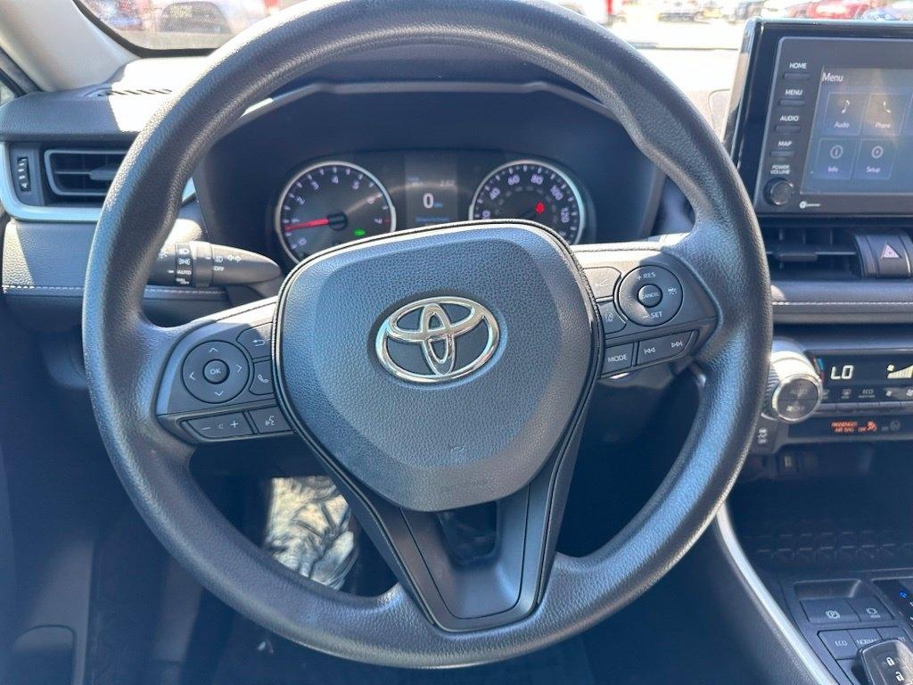 Toyota RAV4 XLE FWD (Natl) 2020