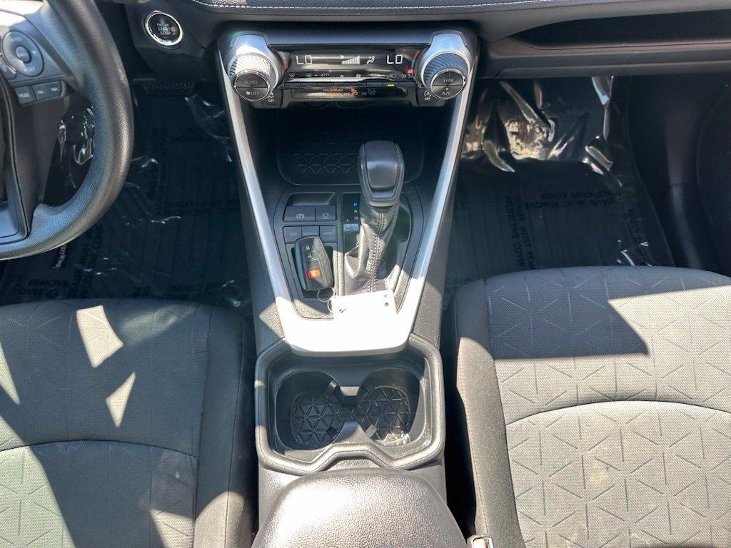 Toyota RAV4 XLE FWD (Natl) 2020