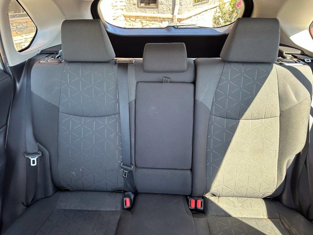Toyota RAV4 XLE FWD (Natl) 2020