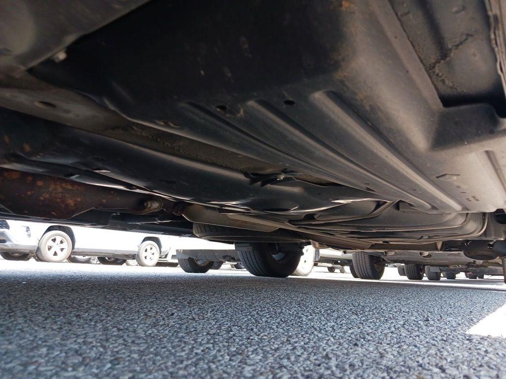 Toyota Sienna 5dr 7-Pass Van V6 LE FWD (Natl) 2012