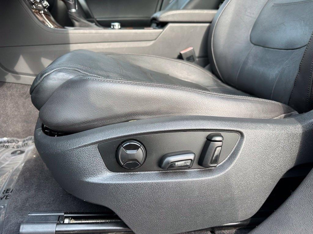 Volkswagen Touareg 4dr TDI Sport w/Nav 2014