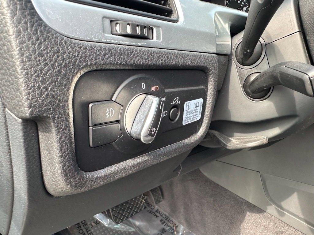 Volkswagen Touareg 4dr TDI Sport w/Nav 2014