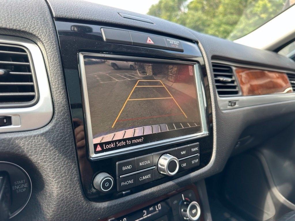 Volkswagen Touareg 4dr TDI Sport w/Nav 2014