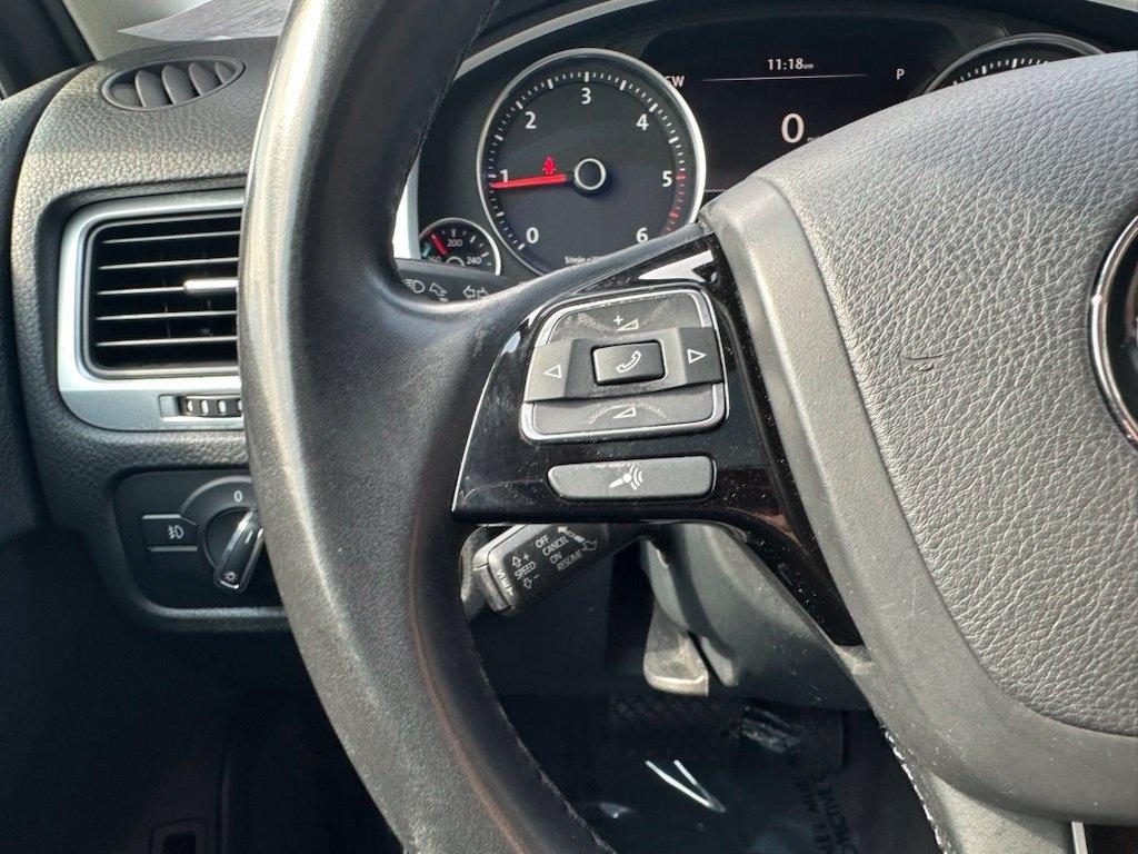 Volkswagen Touareg 4dr TDI Sport w/Nav 2014