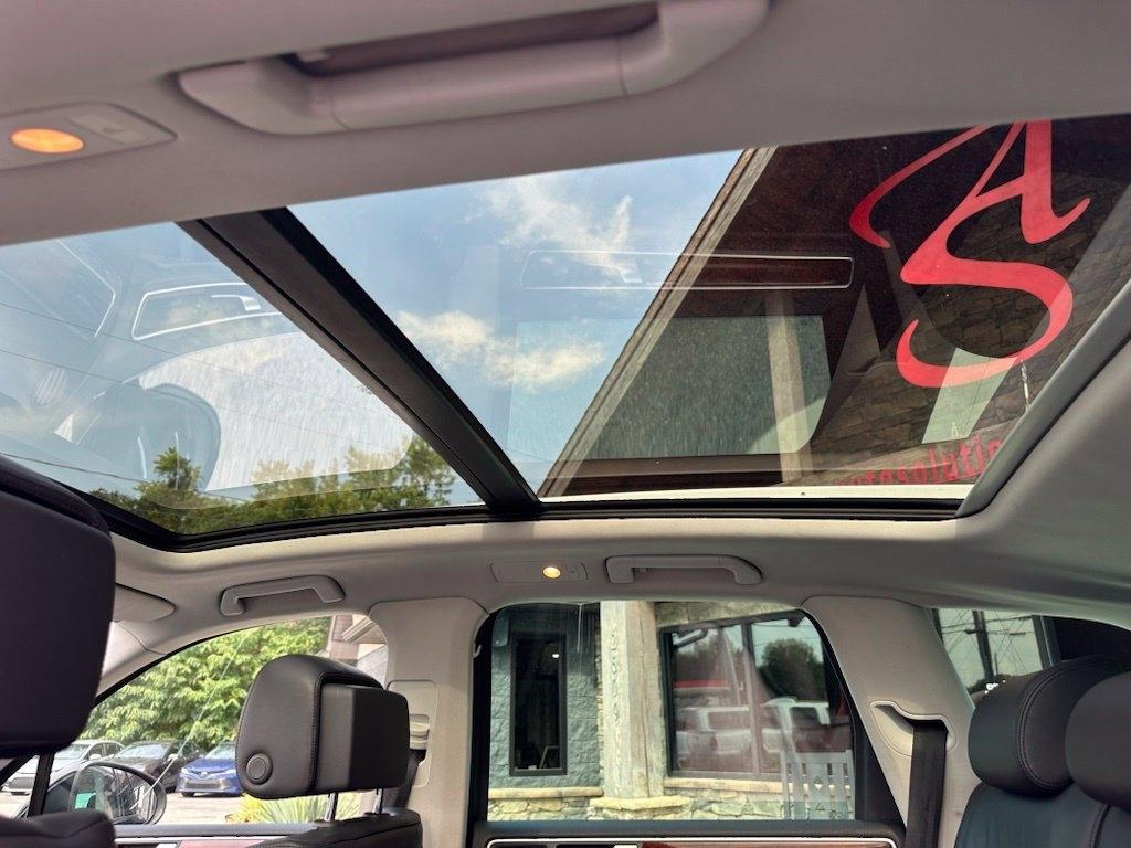 Volkswagen Touareg 4dr TDI Sport w/Nav 2014