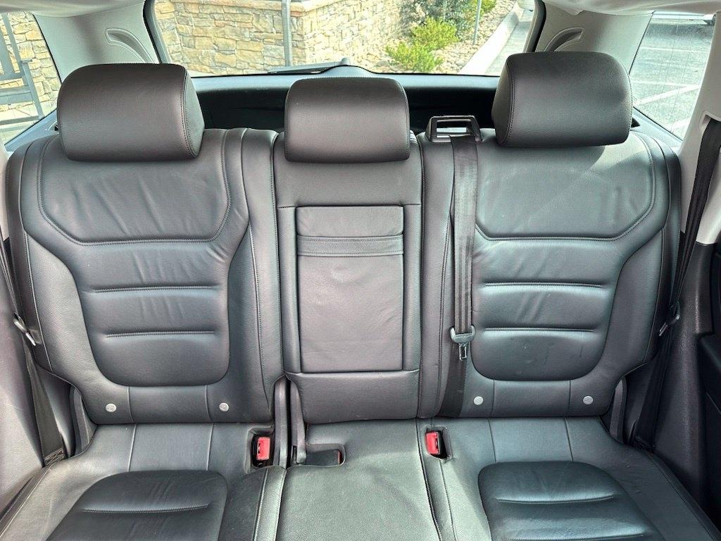 Volkswagen Touareg 4dr TDI Sport w/Nav 2014