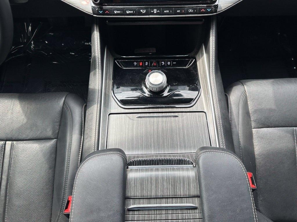 Jeep Wagoneer L Series II 4x2 *Ltd Avail* 2024