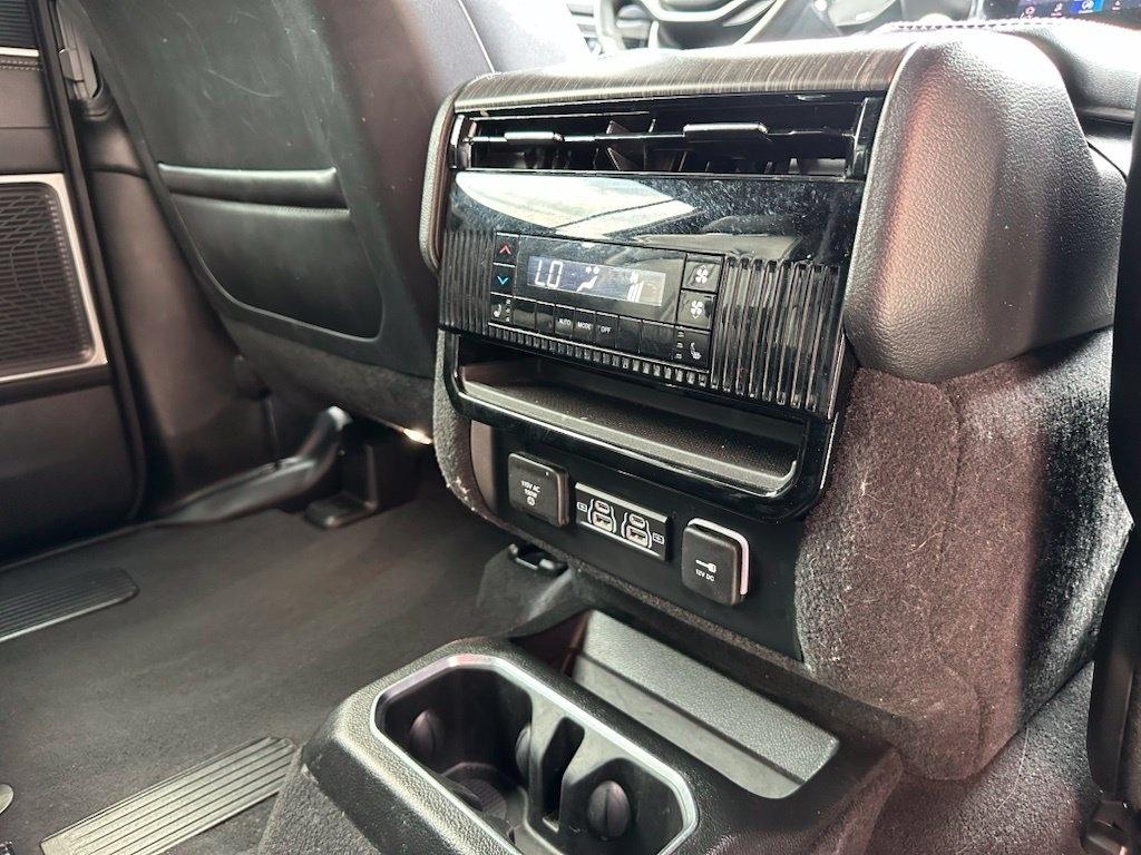 Jeep Wagoneer L Series II 4x2 *Ltd Avail* 2024