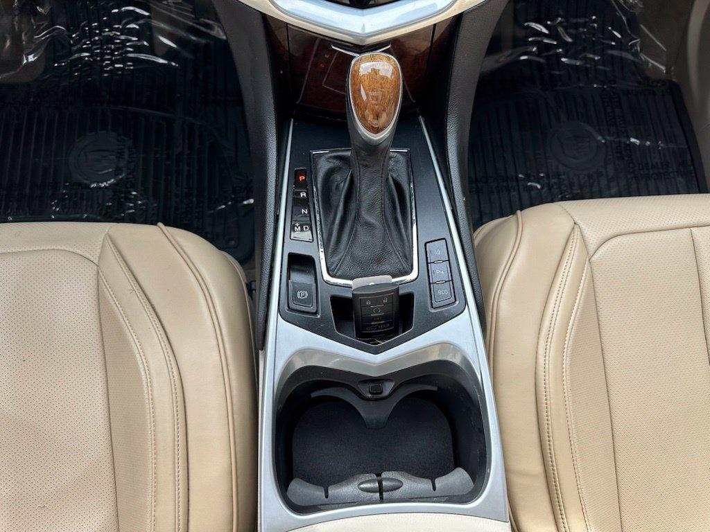 Cadillac SRX FWD 4dr Performance Collection 2013