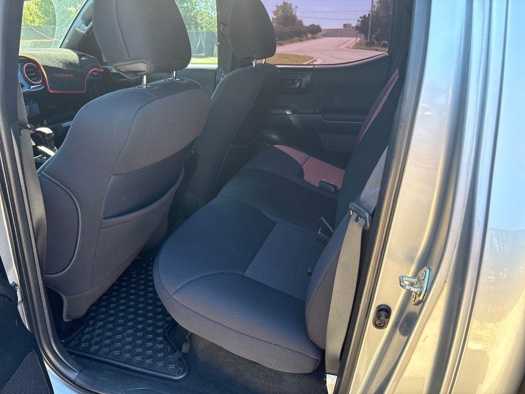 Toyota Tacoma TRD Off Road Double Cab 6' Bed V6 4x4 AT (Natl) 2017