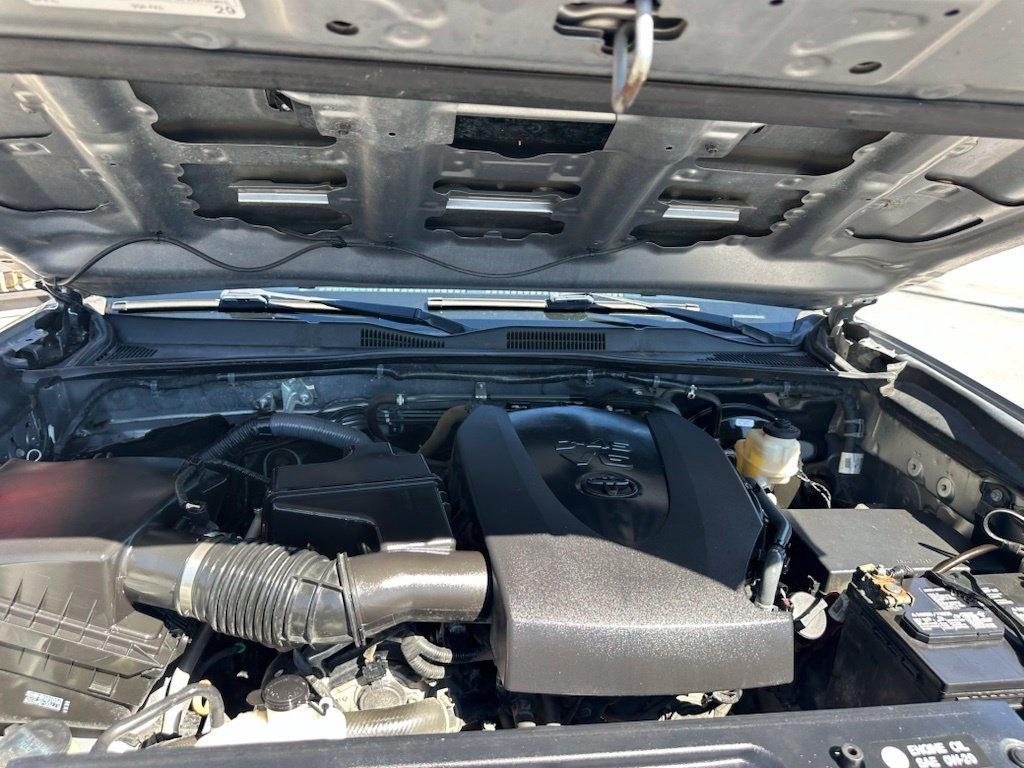 Toyota Tacoma TRD Off Road Double Cab 6' Bed V6 4x4 AT (Natl) 2017