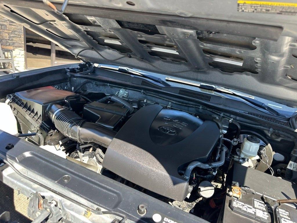 Toyota Tacoma TRD Off Road Double Cab 6' Bed V6 4x4 AT (Natl) 2017