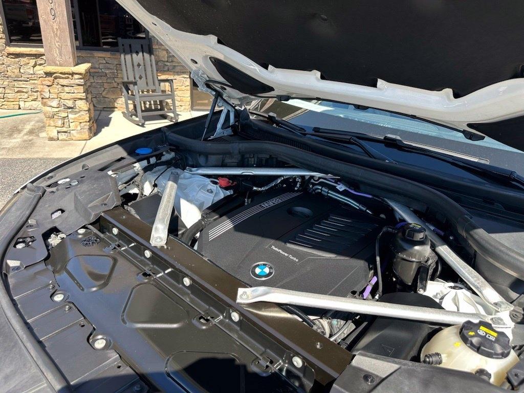 BMW X5 xDrive40i Sports Activity Vehicle 2022